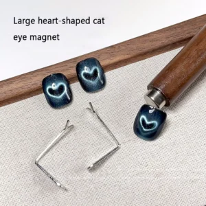 Exquisite Nail Art Tools, Heart-shaped Cat Eye Y-shaped Magnetic Guide Assistant